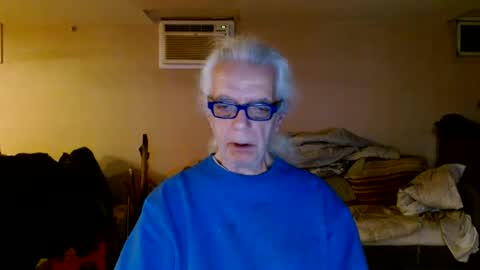 Snapshot of tom112292014 chatting on January 28, 1:39 am tom112292014 online show from January 28, 1:39 am