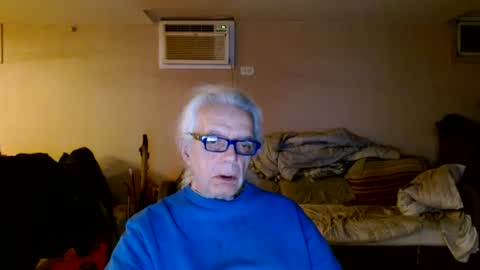 Snapshot of tom112292014 chatting on January 28, 4:50 am tom112292014 online show from January 28, 4:50 am