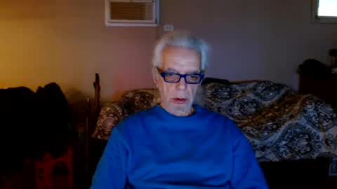 Snapshot of tom112292014 chatting on January 29, 12:56 pm tom112292014 online show from January 29, 12:56 pm