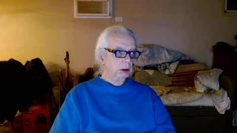 Snapshot of tom112292014 chatting on February 3, 12:47 am tom112292014 online show from February 3, 12:47 am