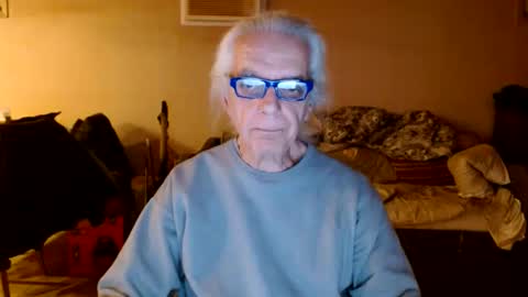 Snapshot of tom112292014 chatting on February 19, 5:05 am tom112292014 online show from February 19, 5:05 am