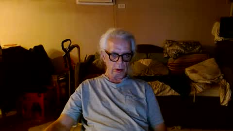 Snapshot of tom112292014 chatting on September 18, 1:09 am tom112292014 online show from September 18, 1:09 am