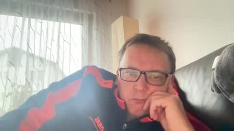 Tom online show from December 13, 9:46 am