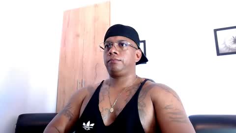 Snapshot of tom_miller chatting on March 5, 7:49 am Tom Miller online show from March 5, 7:49 am