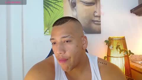 Tom muscle1 online show from March 1, 6:11 pm