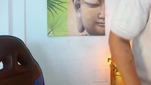 Tom muscle1 online show from February 26, 6:04 pm