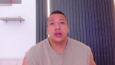 Tom muscle1 online show from September 13, 12:07 pm