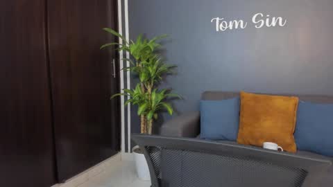 Snapshot of tom_sin_ chatting on January 21, 8:00 pm Tom Sin online show from January 21, 8:00 pm