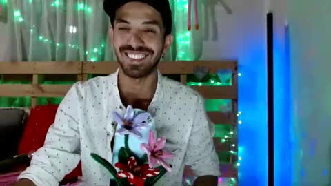 tomas gerauld. make me happy with 10000 tokens online show from February 3, 6:22 am