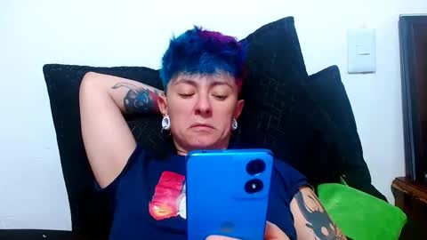 Blue online show from June 10, 7:46 pm