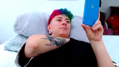 Blue online show from November 22, 4:27 pm