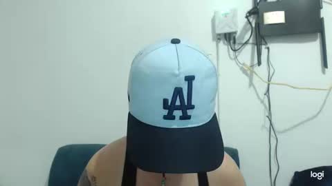 Snapshot of tomboyblue chatting on January 8, 12:06 am Blue online show from January 8, 12:06 am