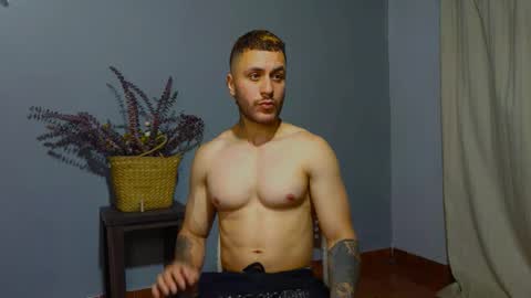 tomDavisXl online show from October 18, 2:49 am