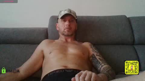 Snapshot of tomhardic chatting on January 28, 3:25 pm TOM online show from January 28, 3:25 pm