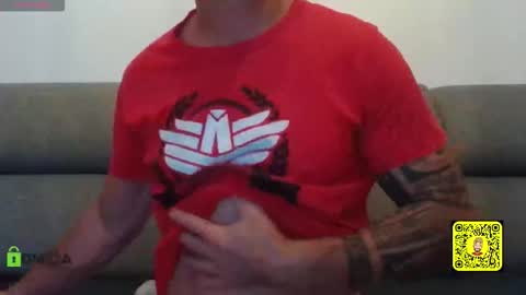 Snapshot of tomhardic chatting on September 17, 11:41 pm TOM online show from September 17, 11:41 pm