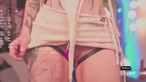  Tomie  online show from May 30, 8:18 pm