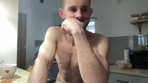 tommi77799 online show from March 1, 8:07 am