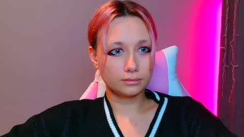 Snapshot of tommioo7 chatting on February 15, 10:42 pm Galadriel online show from February 15, 10:42 pm