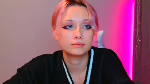 Snapshot of tommioo7 chatting on February 18, 10:58 pm Galadriel online show from February 18, 10:58 pm