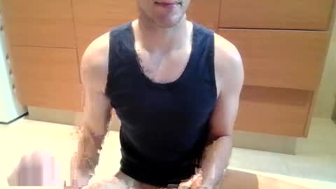 tommm_1234 online show from January 8, 8:31 am