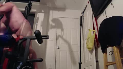 tommy4inch online show from April 8, 7:39 pm