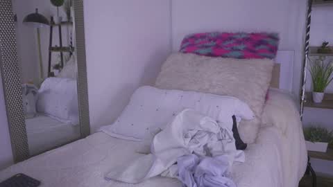 Blue  online show from October 9, 1:05 pm