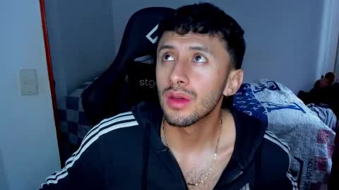 Twitter BreddTommy IG tommy bredd online show from February 25, 8:45 pm