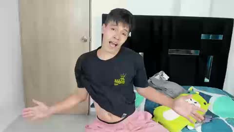   online show from September 26, 10:40 pm