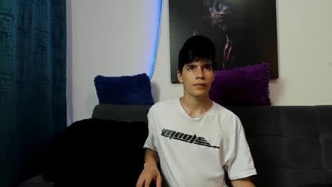 Snapshot of tommy_carlos chatting on February 28, 11:56 pm online show from February 28, 11:56 pm