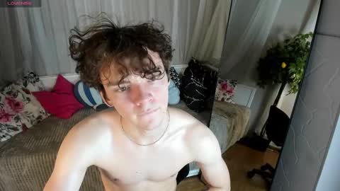 Snapshot of tommy_jamm chatting on March 3, 6:13 pm Tommy online show from March 3, 6:13 pm