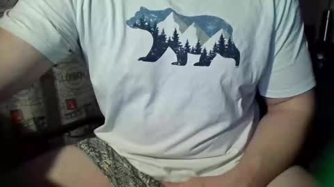 Tommi Li online show from December 8, 6:50 pm