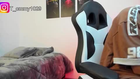 Tommy online show from December 30, 10:23 pm