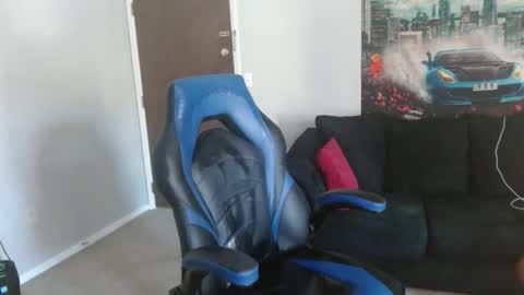 Tommy Strokes online show from February 1, 8:06 pm