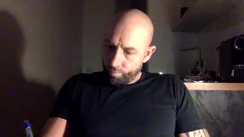 Snapshot of tommyx01 chatting on March 11, 9:37 pm Thomas Fit online show from March 11, 9:37 pm