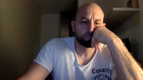 Snapshot of tommyx01 chatting on January 22, 7:03 am Thomas Fit online show from January 22, 7:03 am