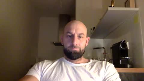 Snapshot of tommyx01 chatting on January 19, 8:51 pm Thomas Fit online show from January 19, 8:51 pm