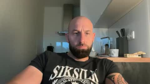 Snapshot of tommyx01 chatting on September 10, 4:30 pm Thomas Fit online show from September 10, 4:30 pm