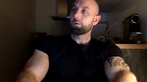 Snapshot of tommyx01 chatting on February 4, 8:17 pm Thomas Fit online show from February 4, 8:17 pm