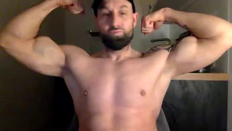 Snapshot of tommyx01 chatting on January 20, 4:23 pm Thomas Fit online show from January 20, 4:23 pm