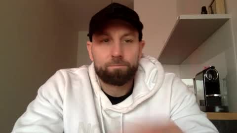 Snapshot of tommyx01 chatting on February 11, 6:51 am Thomas Fit online show from February 11, 6:51 am