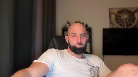 Thomas Fit online show from April 18, 8:31 pm