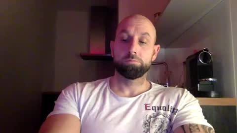 Snapshot of tommyx01 chatting on February 13, 8:45 pm Thomas Fit online show from February 13, 8:45 pm