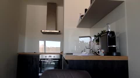 Snapshot of tommyx01 chatting on February 20, 8:28 am Thomas Fit online show from February 20, 8:28 am