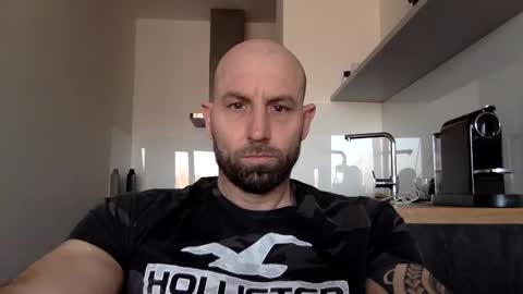 Snapshot of tommyx01 chatting on March 7, 6:46 am Thomas Fit online show from March 7, 6:46 am