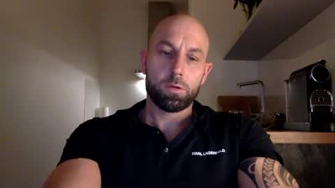 Snapshot of tommyx01 chatting on March 9, 5:17 pm Thomas Fit online show from March 9, 5:17 pm