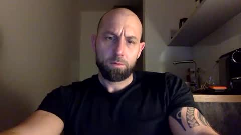 Snapshot of tommyx01 chatting on March 2, 9:22 pm Thomas Fit online show from March 2, 9:22 pm