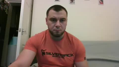 tommyy19901 online show from December 6, 8:01 pm