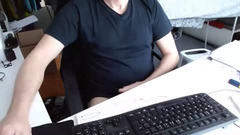 Tom online show from March 4, 8:44 am