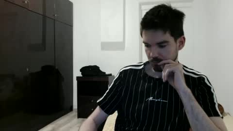 Onlyfans - Tomylind keep you in touch there online show from May 26, 7:53 pm