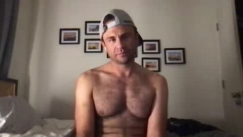 tongueudeep1 online show from October 28, 10:38 am